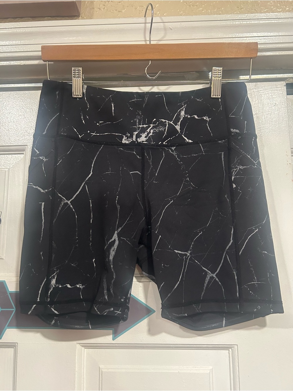KIAVA Black Marble-Print Athletic Shorts